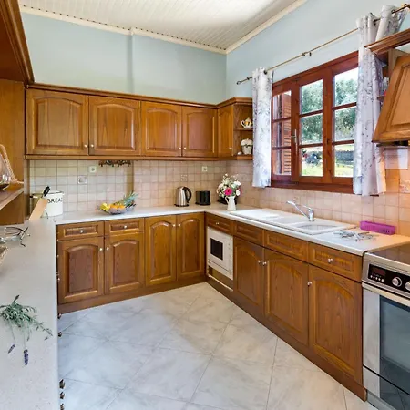 Kyklamino Villa Ieromonachos