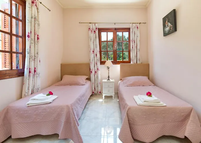 Villa Kyklamino Ieromonachos